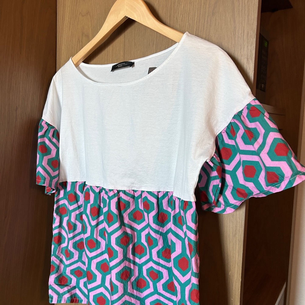 MaxMara White and Pink Hexagon Blouse